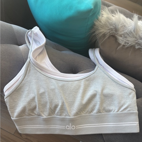 🩶 Alo Yoga Alosoft Better Together Bra Athletic Heather Grey/White 🩶 - Picture 2 of 4